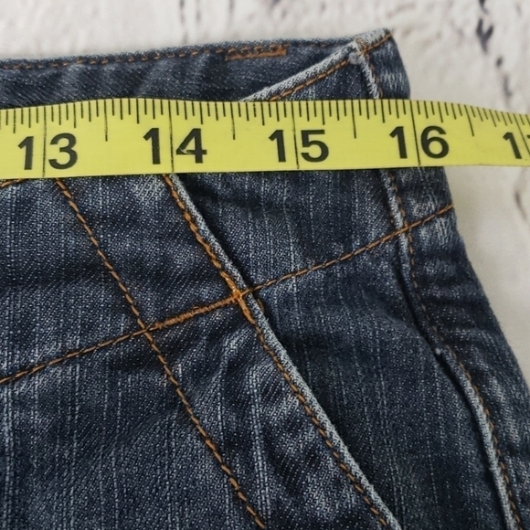 VENUS Luna Fit Bermuda Denim Shorts 10 VGUC - Picture 5 of 9